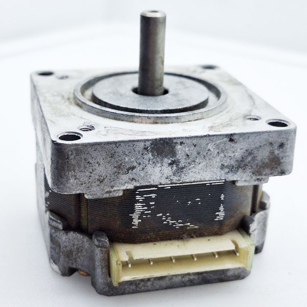 3410-021-0000-1 استپر موتور ژاپنی (23) Stepper-M-S-21